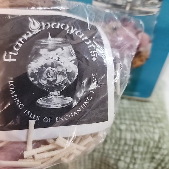 Vtg 1970s Flam Buoyant Floating Flame Spring Forest Fantasy Candle Decor - Picture 4 of 8